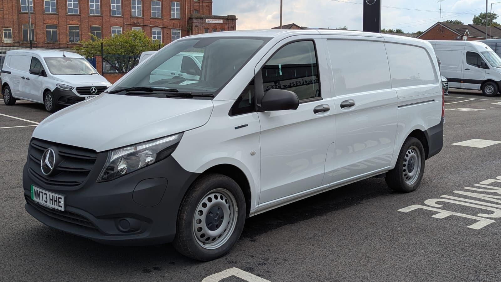 2023 MERCEDES-BENZ VITO